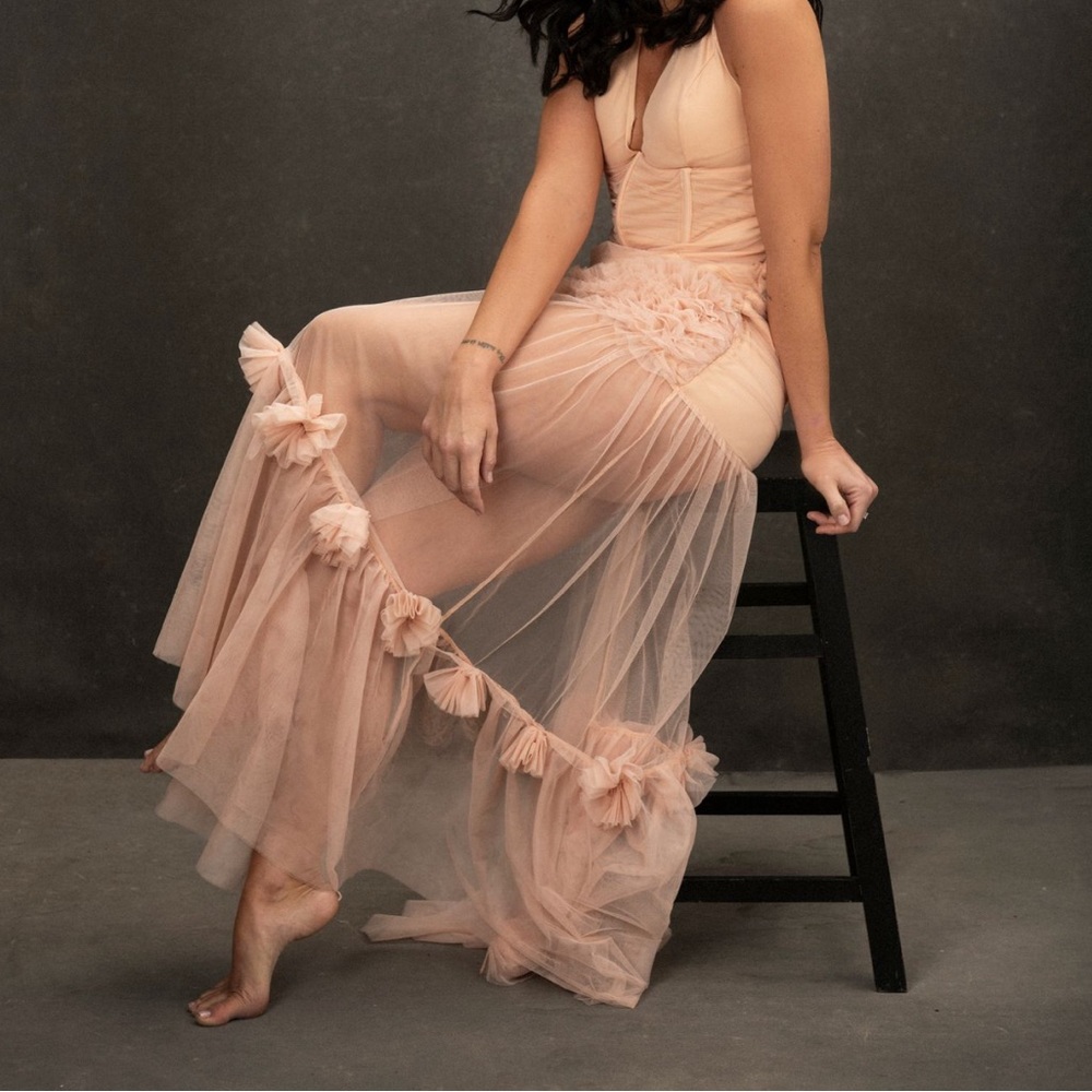 NWT Fashion Nova Look Worthy Maxi Dress Size Small Blush